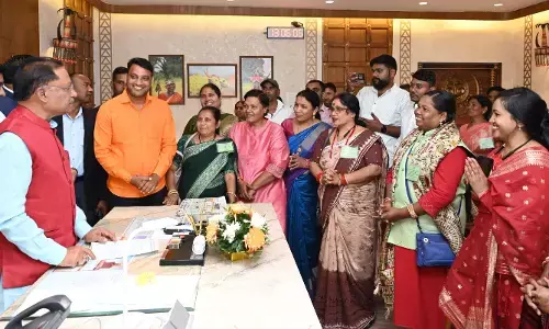 Chhattisgarh News: सीएम विष्णुदेव साय की बड़ी घोषणा: स्व सहायता समूह की महिलाएं अब फिर करेंगी रेडी-टू-ईट का संचालन