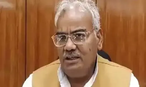 Kota News: कोटा के स्कूल में चल रहा धर्मांतरण, शिक्षक पढ़वाते हैं नमाज, शिक्षा मंत्री ने लिया बड़ा एक्शन