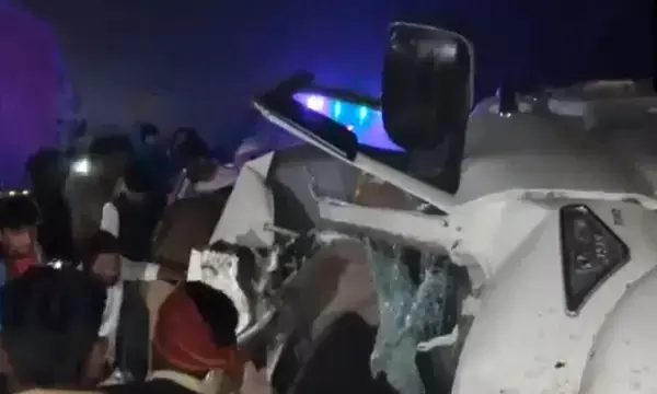 Kaimur Accident News: बिहार के कैमूर में दर्दनाक सड़क हादसा, 9 लोगों की मौके पर मौत