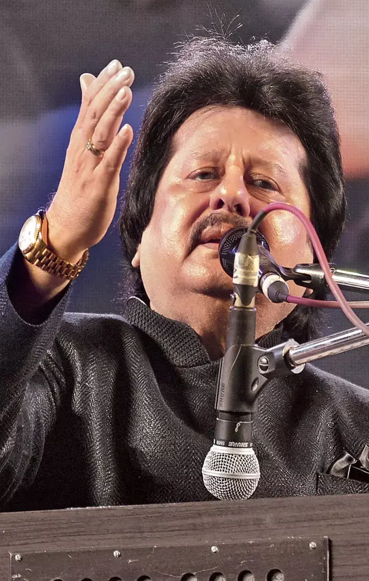 Pankaj Udhas Death: फिल्म जगत से दुख:द खबर, नहीं रहे मशहूर गजल गायक पंकज उधास...