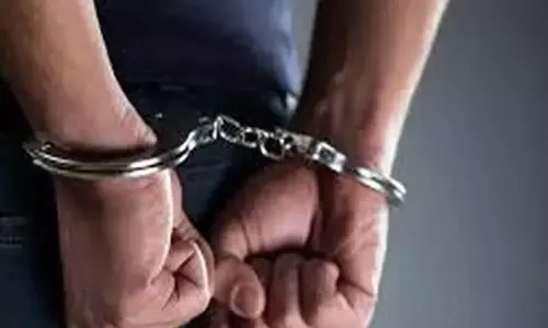 Bihar News: विजिलेंस टीम की बड़ी कार्रवाई, घूस लेते रंगे हाथ गिरफ्तार हुआ राज्य खाद्य निगम का एजीएम मो. शाहिद रजा