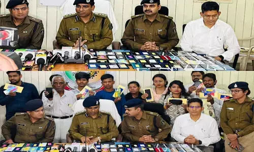 Raipur News: खोया मोबाइल दोबारा पाने की नहीं थी उम्मीद, पुलिस के लौटाने पर खिले लोगों के चेहरे, 1.25 करोड़ रूपये के मोबाइल फोन को राजधानी पुलिस ने ढूंढ निकाला...