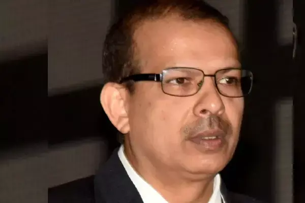 IAS KK Pathak News: IAS केके पाठक की बड़ी कार्रवाई, सभी विश्वविद्यालयों के वीसी और रजिस्ट्रार के वेतन पर लगाई रोक