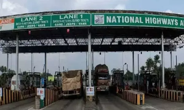Kumhari Toll Plaza: कुम्हारी टोल प्लाजा में अवैध वसूली: कांग्रेस का आरोप- ठेका हो गया है समाप्‍त फिर भी हो रही है वसूली, एनएचआई को सौंपा ज्ञापन