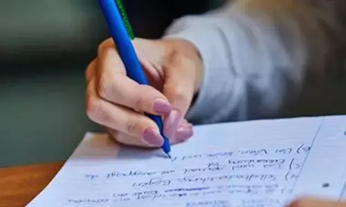 UP Board Paper Leak: यूपी बोर्ड ने ‘पेपर लीक’ होने से किया इनकार, बोर्ड सचिव बोले परीक्षा के 1 घंटे बाद पेपर शेयर हुआ, तो ‘पेपर लीक’ कैसे ?