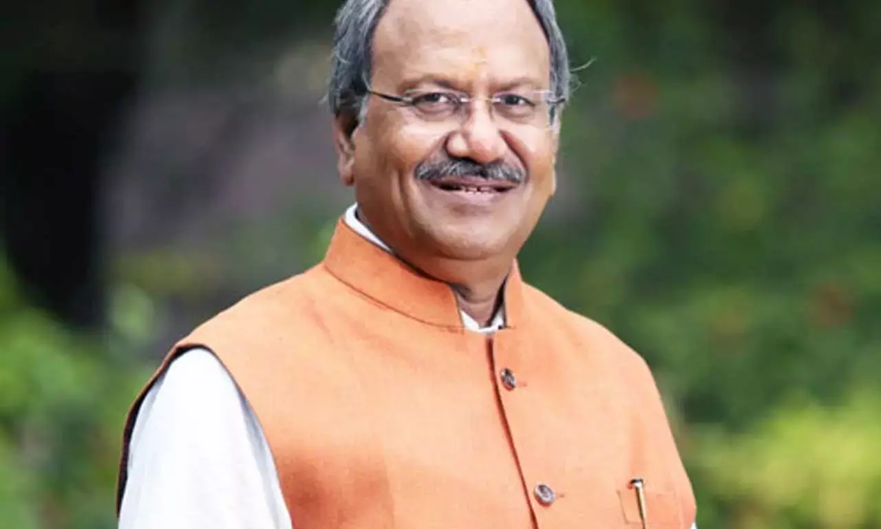 CG शिक्षकों का प्रमोशन जल्द.... ई और टी संवर्ग को... ... Chhattisgarh Top News Today: रोजनामचा की विदाई और कोयला घोटाले में 5 की गिरफ्तारी... सहित पढ़ें दिनभर की प्रमुख खबरें...