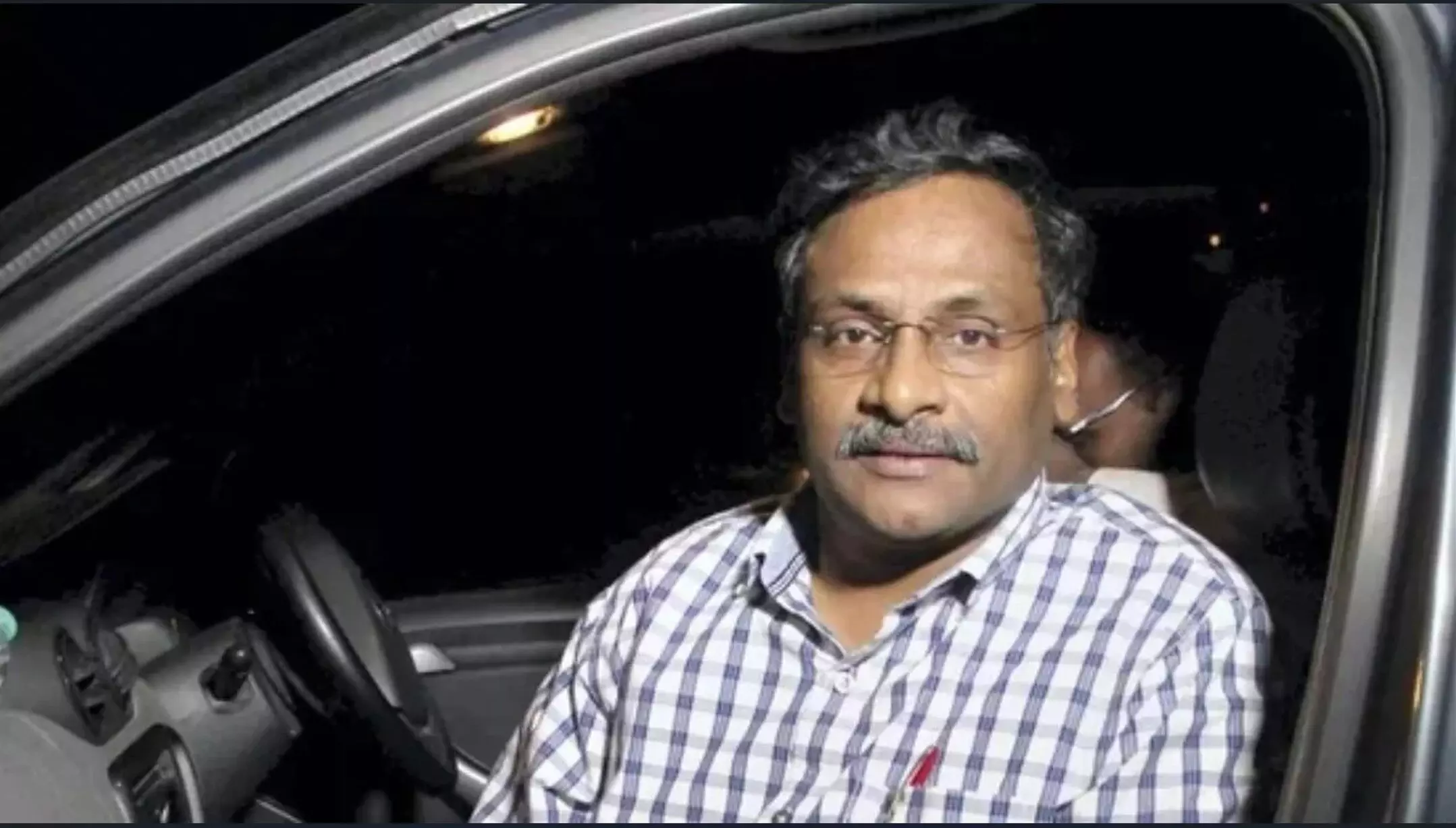 Maoist links case: HC ने DU के पूर्व प्रोफेसर जी एन साईबाबा और 5 अन्य को किया बरी, आजीवन कारावास को भी कर दिया रद्द Maoist links case: HC ने DU के पूर्व प्रोफेसर जी एन साईबाबा और 5 अन्य को किया बरी, आजीवन कारावास को भी कर दिया रद्द