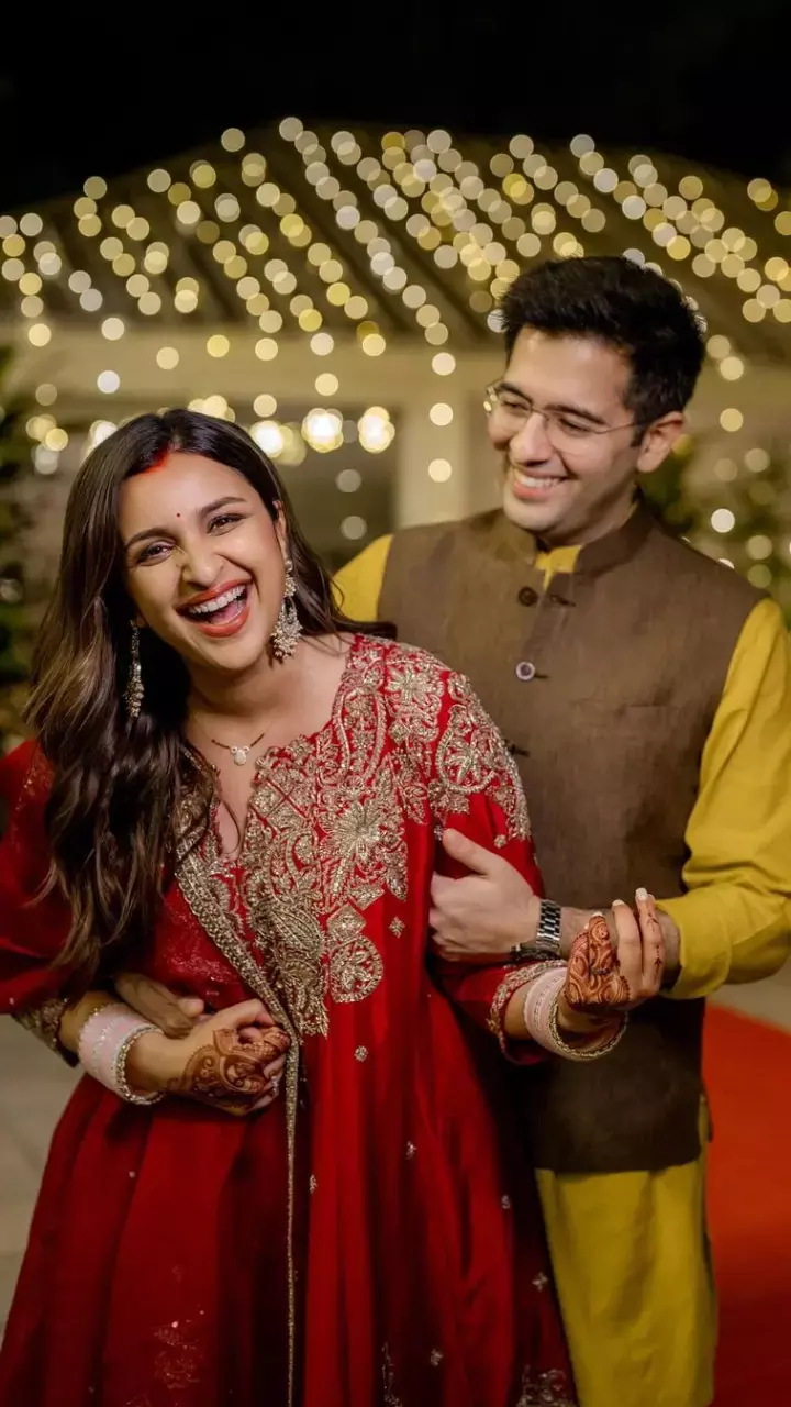 Parineeti Chopra News: प्रेग्नेंट हैं परिणीति चोपड़ा! क्या पहले बच्चें के बनेंगे नेता राघव चड्ढा पापा, जानिए क्या है सच्चाई...