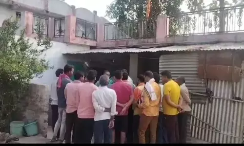 Durg News: दादी-पोती की बेरहमी से हत्या: कुल्हाड़ी से सिर पर वार कर उतारा मौत के घाट, मारने से पहले पोती के पैर बांधे, फिर गला घोंटा