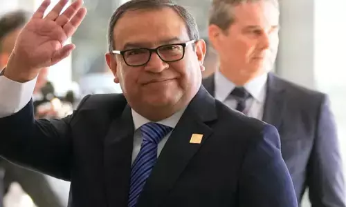 Prime Minister Alberto Oterola: PM ने दिया इस्तीफा: इस देश के प्रधानमंत्री ने पद छोड़ा, ये महिला बनी वजह, जानिए...