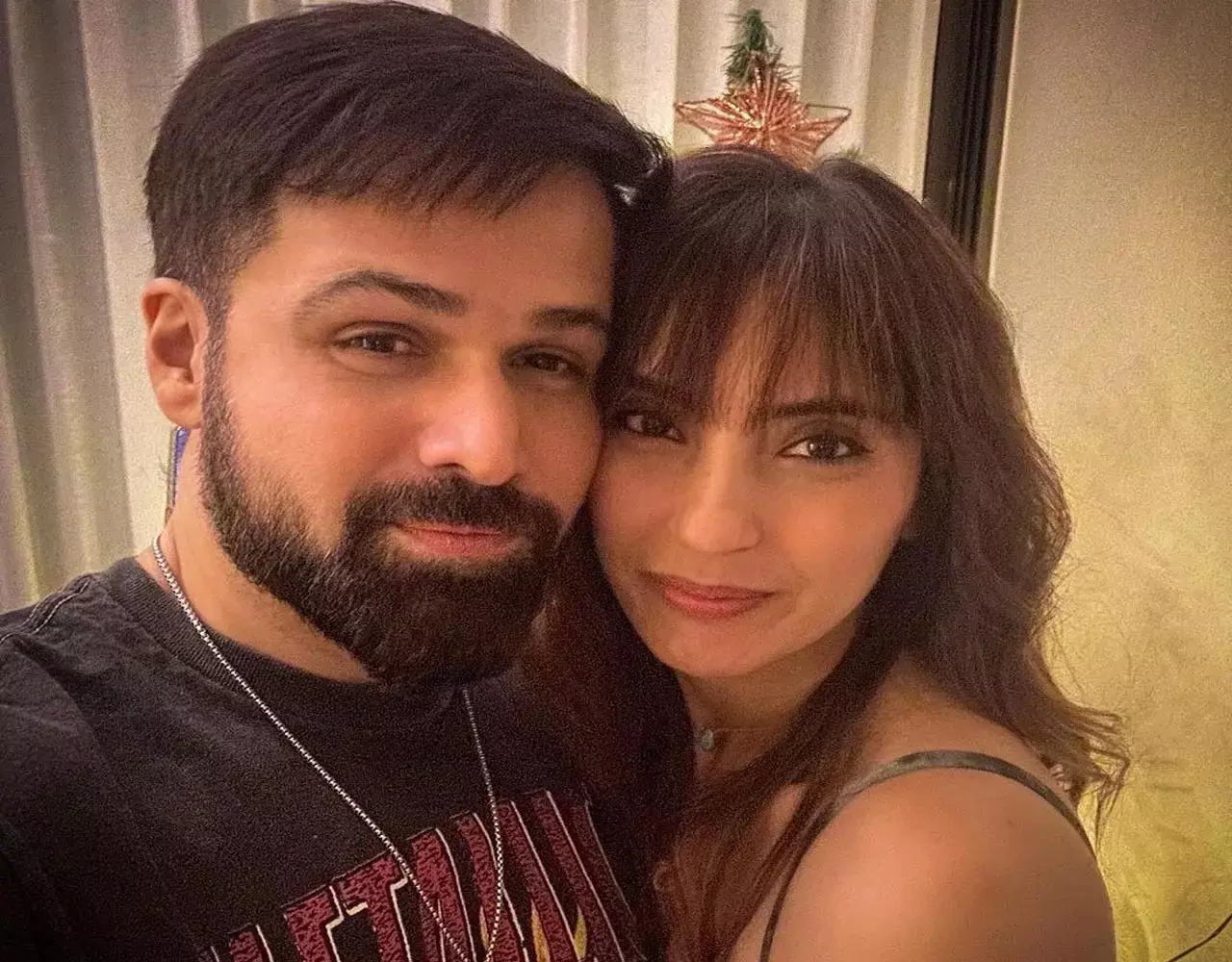 Emraan Hashmi News: एक्टर इमरान हाशमी को पत्नी ने दी धमकी, आखिर क्या हुआ ऐसा, जानिए पूरा माजरा...