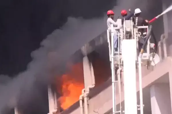 MP Mantralaya Building Fire: भोपाल के मंत्रालय भवन में लगी भीषण आग, मौके पर फायर ब्रिगेड की कई गाड़ियां मौजूद, CM ने दिए जांच के आदेश