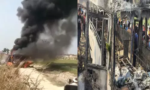 Ghazipur Bus Accident: गाजीपुर में हाईटेंशन तार से बस में आग लगने से 5 की मौत, कई घायल, सरकार ने 3 अधिकारियों को किया सस्पेंड, 1 की सेवा समाप्त