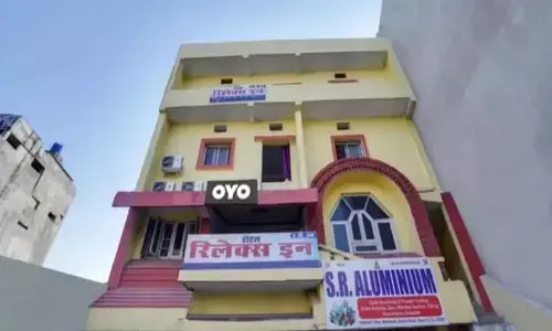 Raipur News: होटल के बेड पर मिली बिहार की युवती की लाश, शराब और सिगरेट के पैकेट भी मिले..