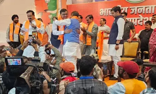 MP Politics News: कांग्रेस को फिर झटका, पूर्व विधायक अंतर सिंह दरबार और पंकज संघवी भाजपा में हुए शामिल