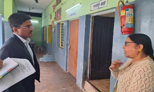 Bilaspur News: कलेक्टर का तीसरा औचक निरीक्षण, 14 में से 10 कर्मचारी नदारद, थमाया नोटिस...