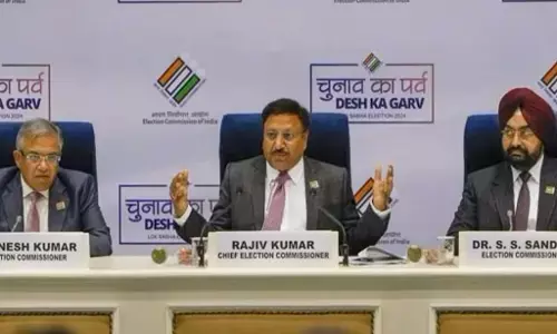 Lok Sabha Election: चुनाव आयोग ने पहले चरण के लिए जारी की अधिसूचना, 102 सीटों के लिए नामांकन शुरू