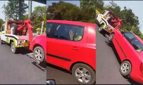 Noida Crimr News: नॉएडा में सामने आया दबंगई का वीडियो, दंपति सहित क्रेन से कार को उठा ले गए पार्किंग संचालक