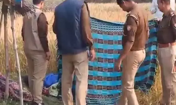Kushinagar Murder News: कुशीनगर में मिला अर्धनग्न अवस्था में महिला का मिला शव, 3 साल पहले हुई बेटे की हत्या