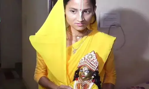 Gwalior News: ग्वालियर में अनोखी कृष्ण भक्त: 23 साल की शिवानी लड्डू गोपाल संग करेगी शादी, वृंदावन से आएगी बारात