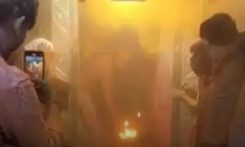 Ujjain Mahakal Mandir Fire News: उज्जैन के महाकाल मंदिर में आग को लेकर जांच के आदेश, तीन दिन में मांगी गई रिपोर्ट