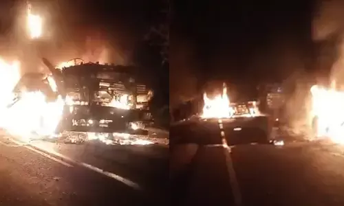 Mahoba Accident News: महोबा में सड़क हादसा, आपस में टकराई दो ट्रक, ड्राइवरों की जिंदा जलकर मौत