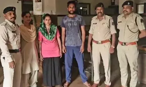 Raipur News: राजधानी में लेडी डॉन गिरफ्तार: पुलिस पर करवाती थी कुत्तों से हमला, गिरफ्तारी से बचने मासूम बच्चे को बनाती थी ढाल...पढ़ें किस्से कारनामे...