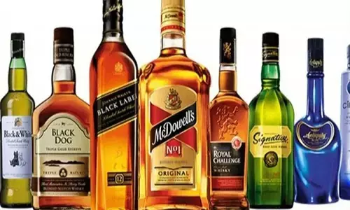 Chhattisgarh News: CG कैश लेस शराब खरीदी: ओवर रेट की शिकायतों पर छत्‍तीसगढ़ सरकार की नई पहल, अब शराब खरीदने के लिए नगद लेकर जाने की जरुरत नहीं...