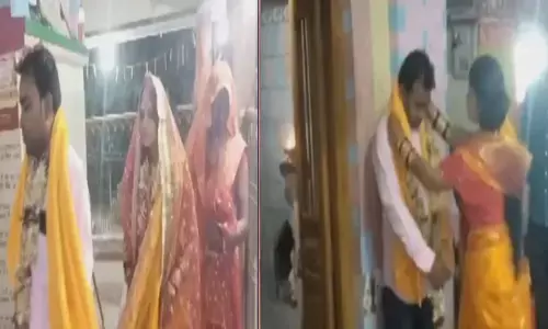 Pakadwa Vivah News: पुलिस के सामने राजस्व कर्मचारी का हुआ पकड़ौआ विवाह, पहले चाय पीने घर पर बुलाया, फिर करा दी शादी