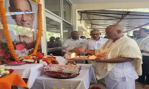 Shri Sarveshwari Samooh: श्री सर्वेश्वरी समूह ने लगाया निःशुल्क न्यूरो थेरेपी चिकित्सा शिविर