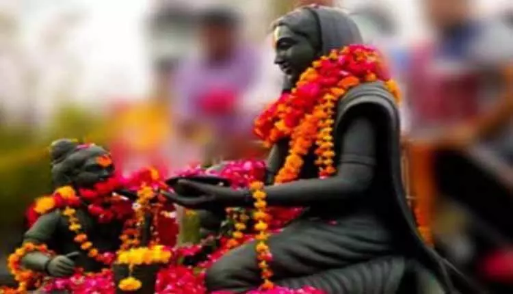 Maa Karma Devi : मां कर्मा देवी जयंती कल, आइये जानते हैं श्रीकृष्ण भक्त मां कर्मा की गाथा Maa Karma Devi : मां कर्मा देवी जयंती कल, आइये जानते हैं श्रीकृष्ण भक्त मां कर्मा की गाथा