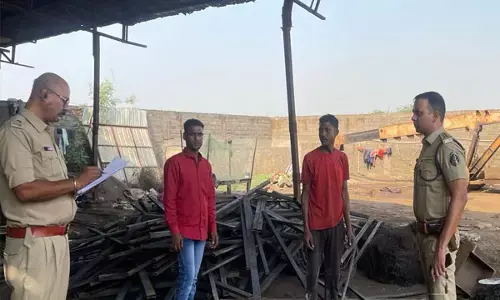 रायपुर में कबाड़ का अवैध काम करने वाले कबाड़ियों के खिलाफ ताबड़तोड़ कार्रवाई, 25 टन लोहे का कबाड़ जब्त