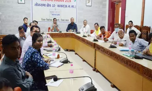 Jagdalpur News-दो शिक्षक सस्पेंड: मतदान प्रशिक्षण में शराब पीकर पहुंचे थे दो सहायक शिक्षक, कलेक्टर की गिरी गाज, दो अधिकारियों को नोटिस जारी