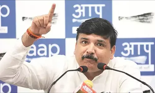 PM Modi Degree Vivad: सांसद संजय सिंह को सुप्रीम कोर्ट से झटका, पीएम मोदी डिग्री मामले में याचिका खारिज