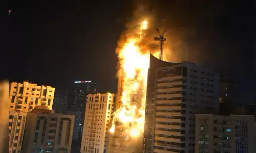 Sharjah Fire News Today: शारजाह के 750 अपार्टमेंट वाले 9 मंजिला टावर में लगी आग, दो भारतीयों समेत पांच लोगों की मौत