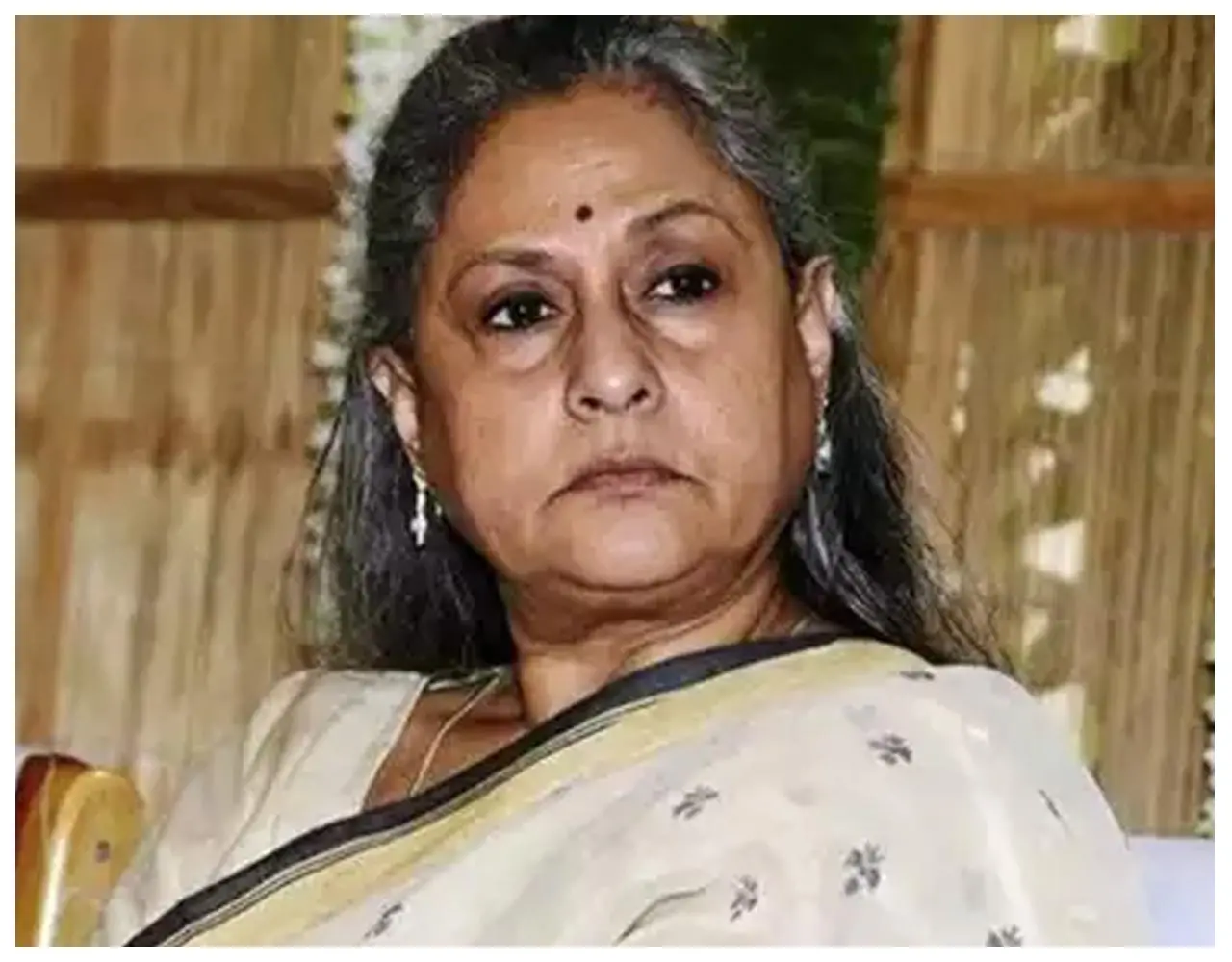 Jaya Bachchan News: कैमरा देखते ही क्यों भड़क जाती हैं मीडिया फोटोग्राफर्स पर जया बच्चन, सामने आई ये बड़ी वजह...