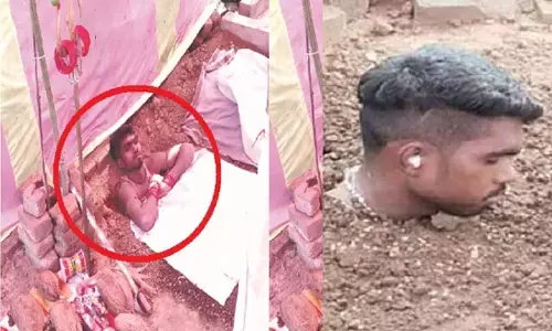 OMG: छत्तीसगढ़ में युवक ने ली समाधिः माता को खुश करने 9 दिनों तक रहेगा जमीन के अंदर, सिर्फ सिर है बाहर...