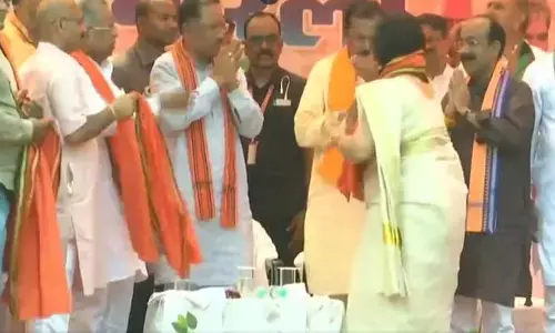 Chhattisgarh News: बिग ब्रेकिंग: पूर्व सीएम बघेल के परिवार में सेंध: पूर्व सीएम के परिवार के सदस्‍य ने किया बीजेपी ज्‍वाइन, सीएम ने दिया प्रवेश