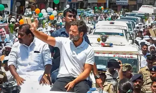 Rahul Gandhi Helicopter Talashi: तमिलनाडु में राहुल के हेलीकॉप्टर की तलाशी ली गई; चुनावी कार्यक्रम के लिए जा रहे थे  वायनाड