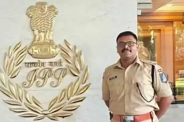 UPSC topper Aditya Srivastava: UPSC में IPS अफसर ने किया टॉप: हैदराबाद में ट्रेनिंग ले रहे यूपीएससी टॉपर आदित्‍य ने सोशल मीडिया में शेयर किया वीडियो