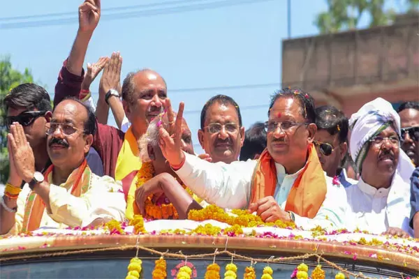 CM Vishnudeo: मुद्दाविहीन हो चुकी कांग्रेस, CM विष्णुदेव बोले-सरगुजा संभाग में जनता ने कांग्रेस का सूपड़ा साफ किया, अब लोकसभा में भी करना है