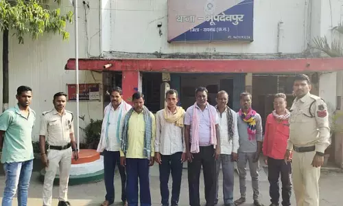 Raigarh Police: मवेशी तस्करों पर पुलिस की बड़ी कार्रवाई, झारखंड-छत्तीसगढ़ के 6 तस्कर गिरफ्तार…