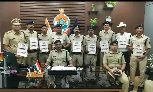 Raipur News: तीन कॉन्स्टेबल सस्पेंड, एक बर्खास्त, ट्रांसजेंडर आरक्षक सहित 12 पुलिसकर्मी कॉप ऑफ द मंथ
