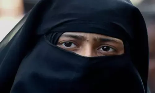 Agra News: पति की शर्त! प्रेमिका के लिए पत्नी को घर से निकाला, बोला  साथ रहना है तो भाई से हलाला कर लो