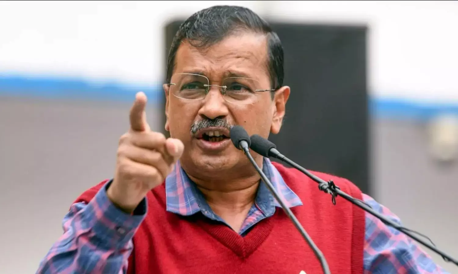 Arvind Kejriwal Petition Rejected: दिल्ली हाईकोर्ट में अरविंद केजरीवाल की याचिका खारिज, याचिकाकर्ता पर लगाया जुर्माना