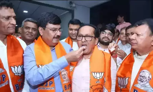 Mukesh Dalal Kaun Hai: बिना चुनाव लड़े ही सूरत सीट से जीत गए BJP उम्मीदवार मुकेश दलाल, जानिए कौन हैं मुकेश दलाल