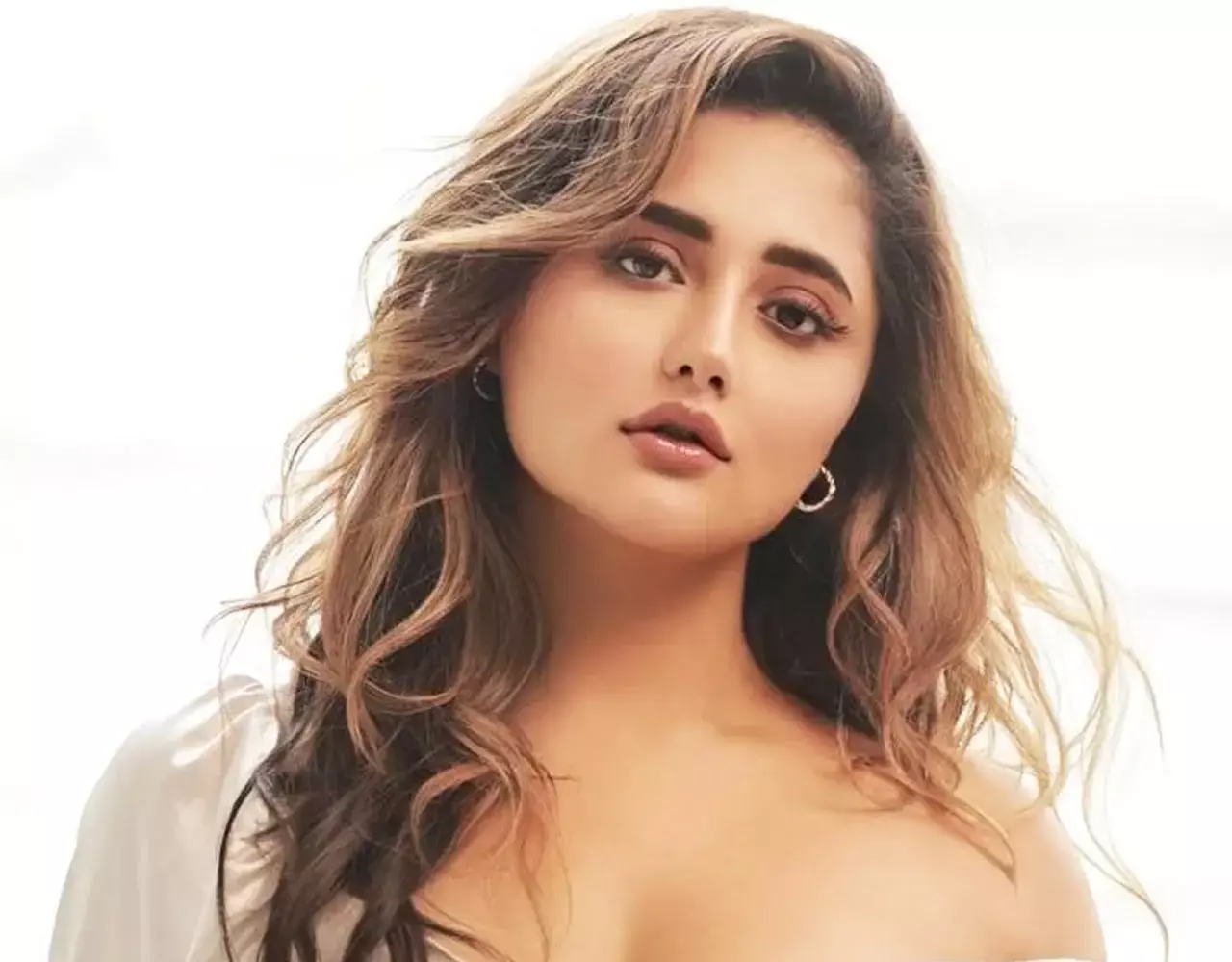 Rashmi Desai News: बॉडी शेमिंग का शिकार हुई रश्मि देसाई, ट्रोलर्स को दिया मुंहतोड़ जवाब, जानिए माजरा...