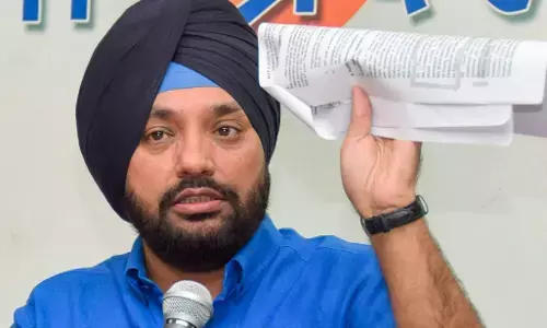 Arvinder Singh Lovely News: कांग्रेस को जोरदार झटका, दिल्ली प्रदेश अध्यक्ष अरविंदर सिंह लवली ने दिया इस्तीफा, जानिए कौन हैं लवली?