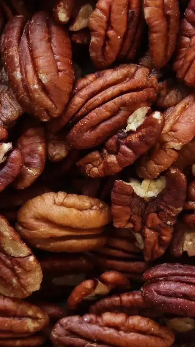 विटामिन बी 12 का अच्छा सोर्स है अखरोट जैसा ये विदेशी मेवा, नाम है पेकन, जाने इसके ढेर सारे फायदे...