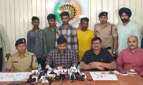 Raipur News: बारात में चोरी करने वाले तीन शातिर पकड़ाए, दूल्हे की बग्घी से नगदी और सोने चांदी की ज्वैलरी किये थे पार...